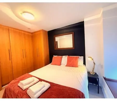 Temple Bar Two Bedroom شقة دبلن